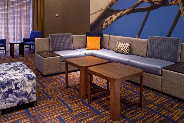 Courtyard by Marriott Baltimore Downtown/Inner Harbor image 2